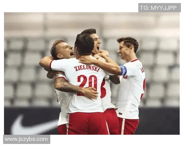 芝加哥火焰与波兰多城的激烈对决展现足球魅力与团队精神